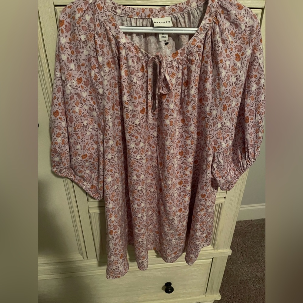 Women's 3x Ava and ViV top